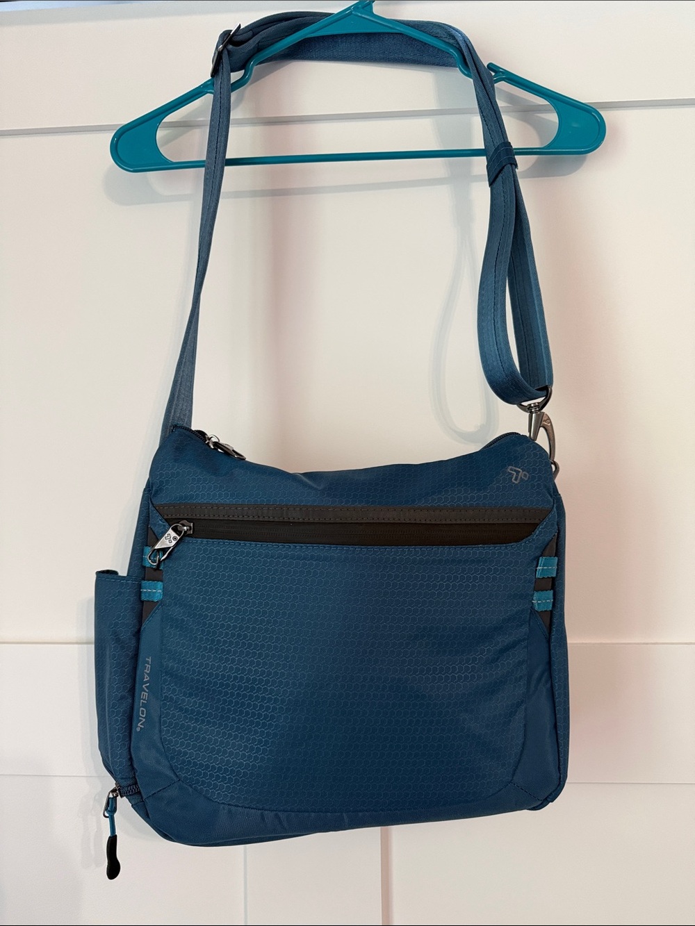 Travelon Blue Crossbody Slashproof Messenger Bag